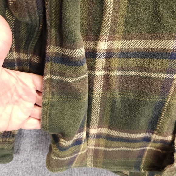 Orvis Shirt Mens Small Green Plaid Flannel Button Front Pockets Hiking Outdoors - Picture 3 of 13